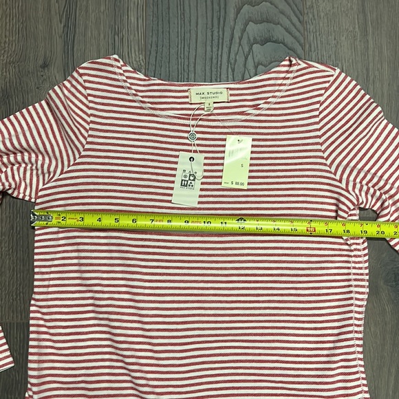 NWT ❤️ Max Studio long sleeve pull over with adorable lace up detail - S - Picture 4 of 5